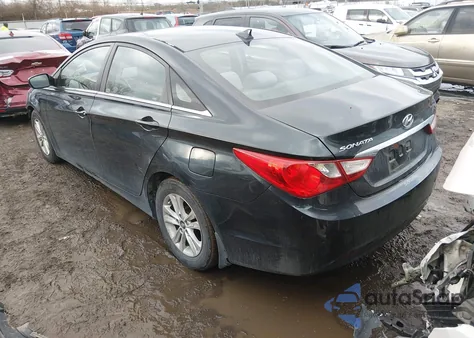 2013 Hyundai Sonata Gls z USA, uszkodzony, nr VIN 5NPEB4AC6DH644417
